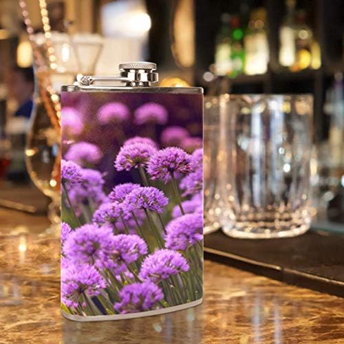 Фляжка за алкохол от неръждаема стомана, запечатани с фуния, 7,7 унция, кожен калъф, страхотна идея за подарък, фляжка - лилави цветя