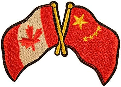 Канада и Китай Развевают знамена на страни С железен стопанските на нашивке.Размер: 2,6 x 2 инча. Нов